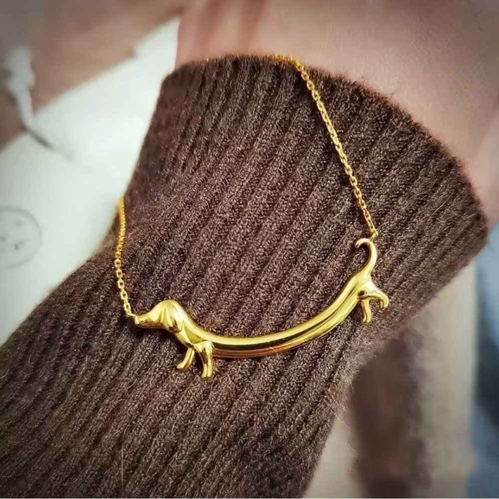 Cute The dachshund dog Necklace wiener dog necklace Gold